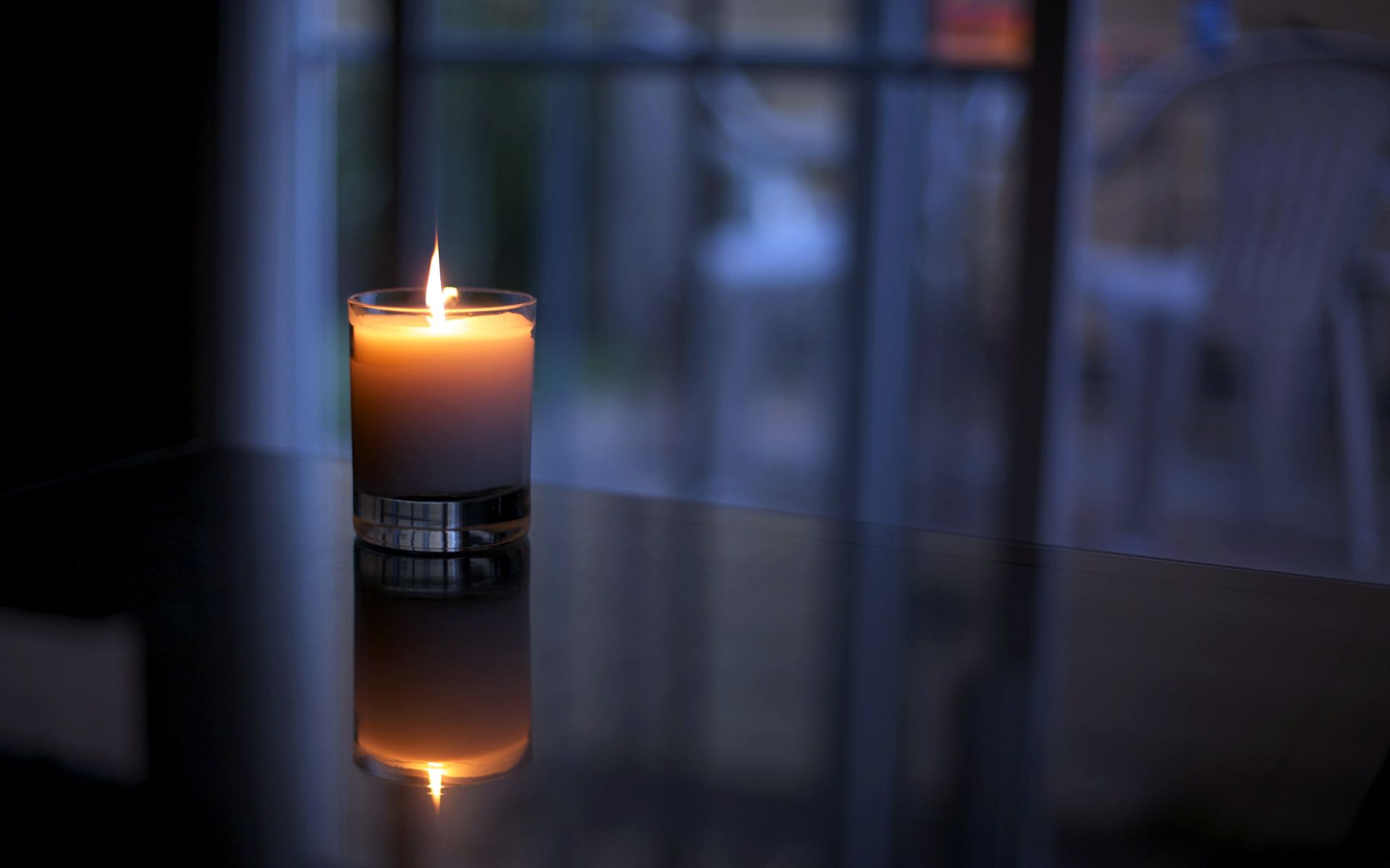 images of candles burning