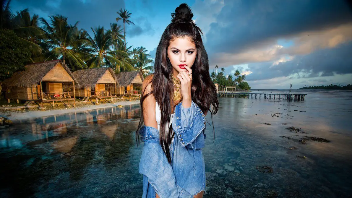 Selena Gomez Wallpapers.